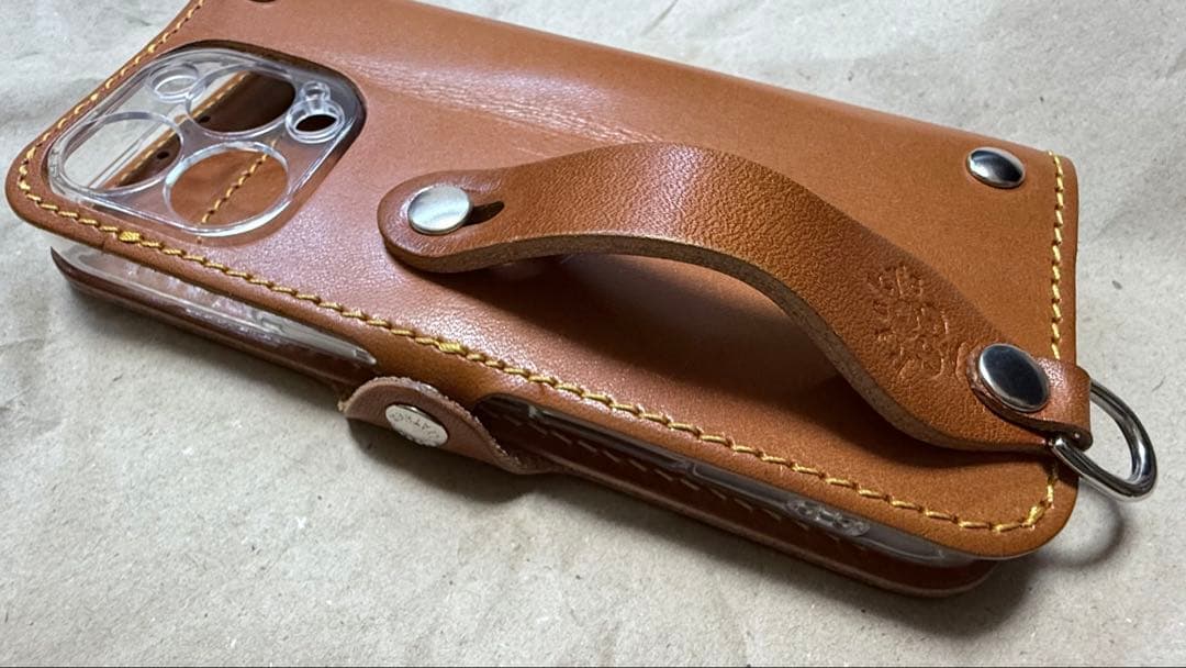 iPhone16pro 本革手帳タイプ 栃木レザー おまけ付き