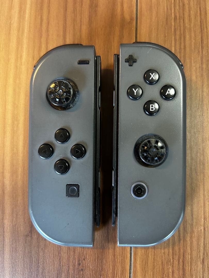 Nintendo Switch 本体 + 公式キャリングケース