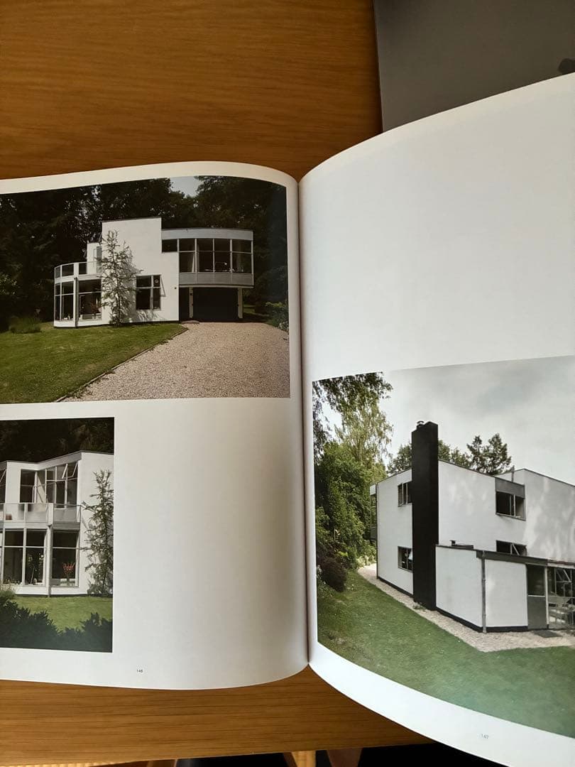 Gerrit Rietveld ／Wealth Of Sobriety