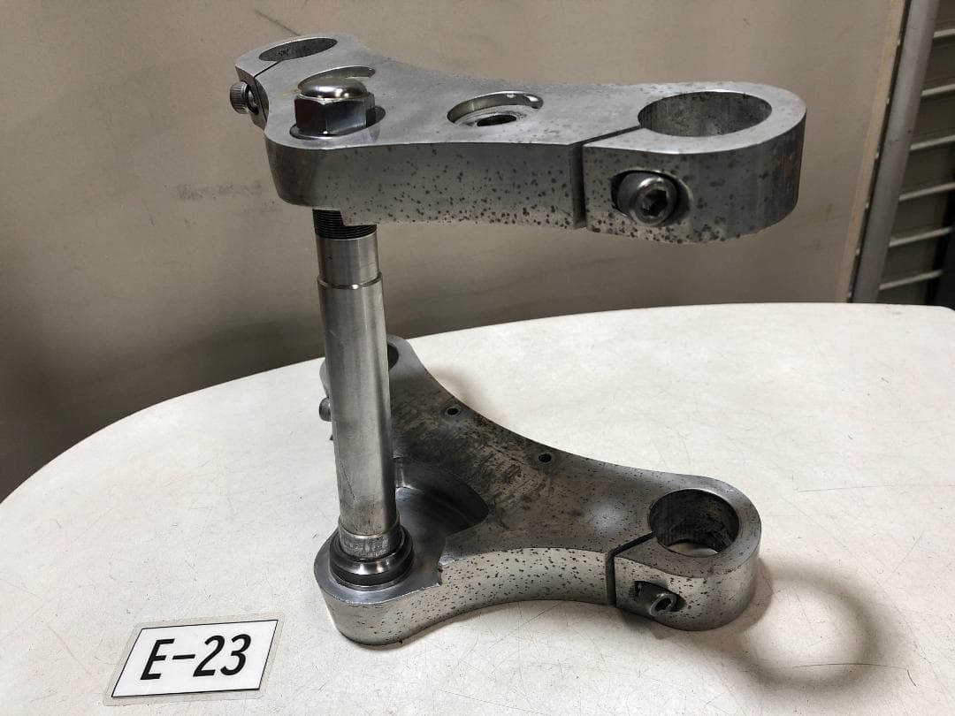 E23　ドラッグスター400　アメリカンドラッガーズ製　トリプルトゥリー