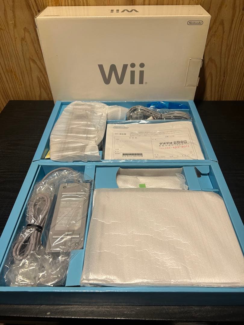 【新品・未使用】Nintendo Wii RVL-S-WD