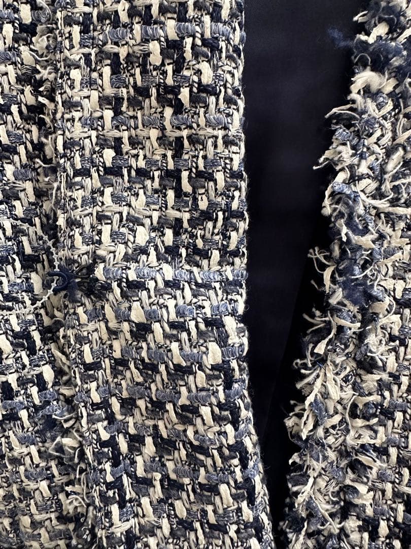 ぷるぷる LINTON ノーカラージャケットとスカートセット 13号