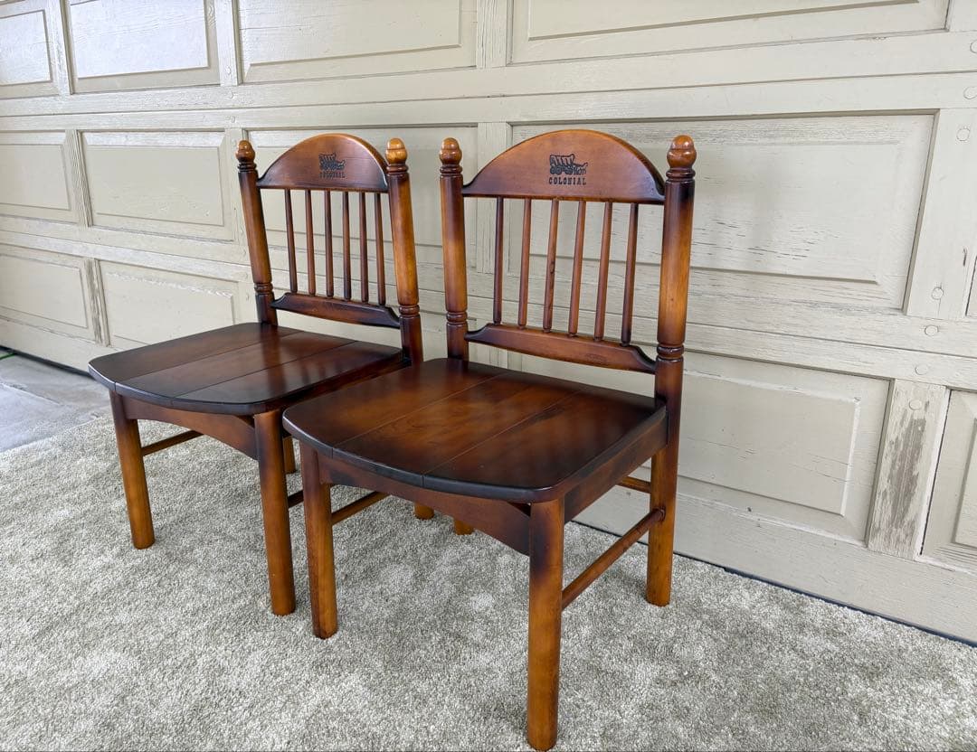 カリモク コロニアル ダイニングチェア 2脚セット 806039 馬車刻印付き