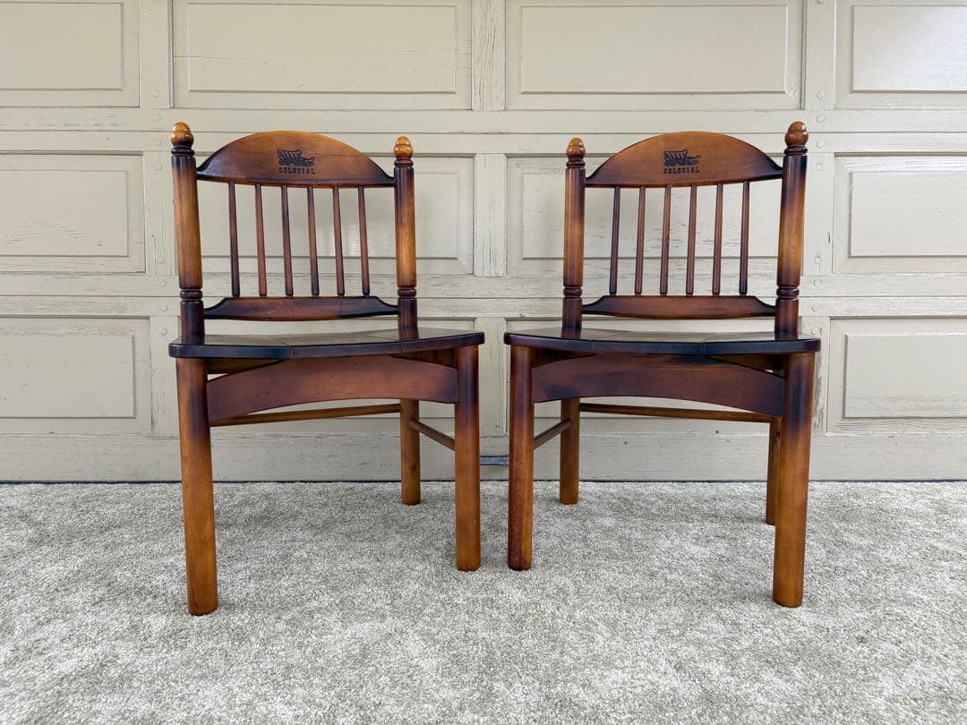 カリモク コロニアル ダイニングチェア 2脚セット 806039 馬車刻印付き