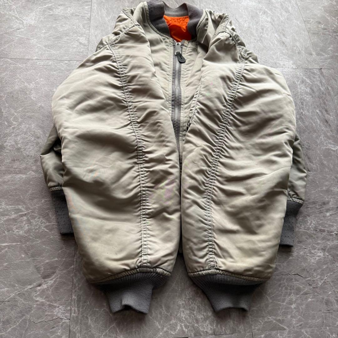 USA製 ALPHA MA-1フライトジャケット 短丈　ボンバー　中綿