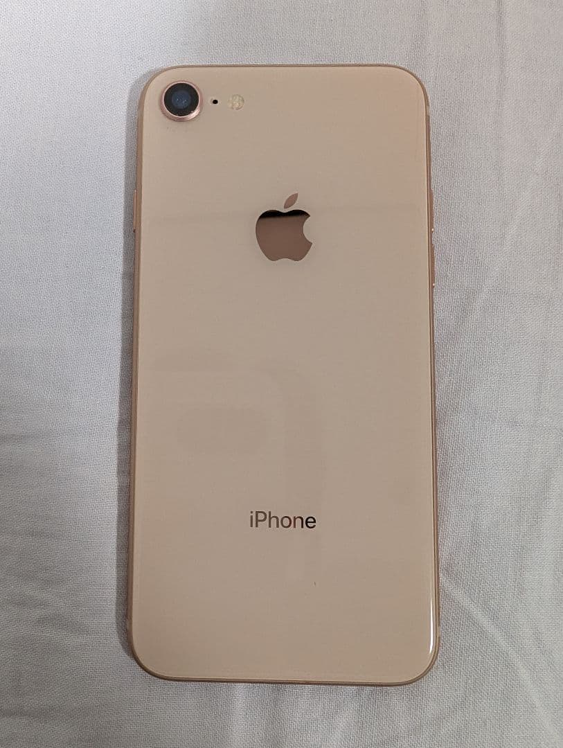 iPhone 8 ゴールド 本体