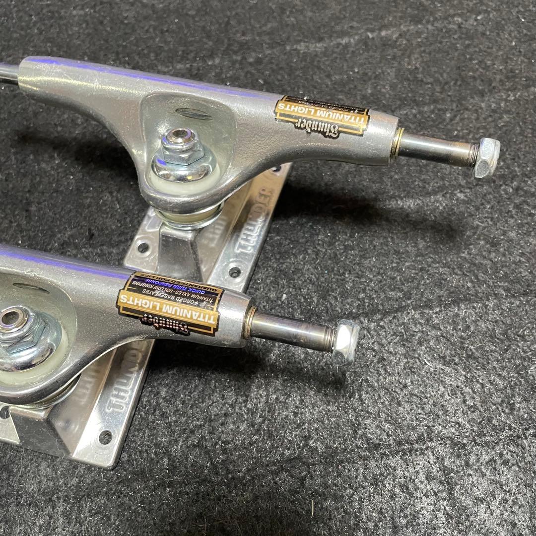 サンダートラック　チタニウム　スケートボード　スケボートラック　新品　148