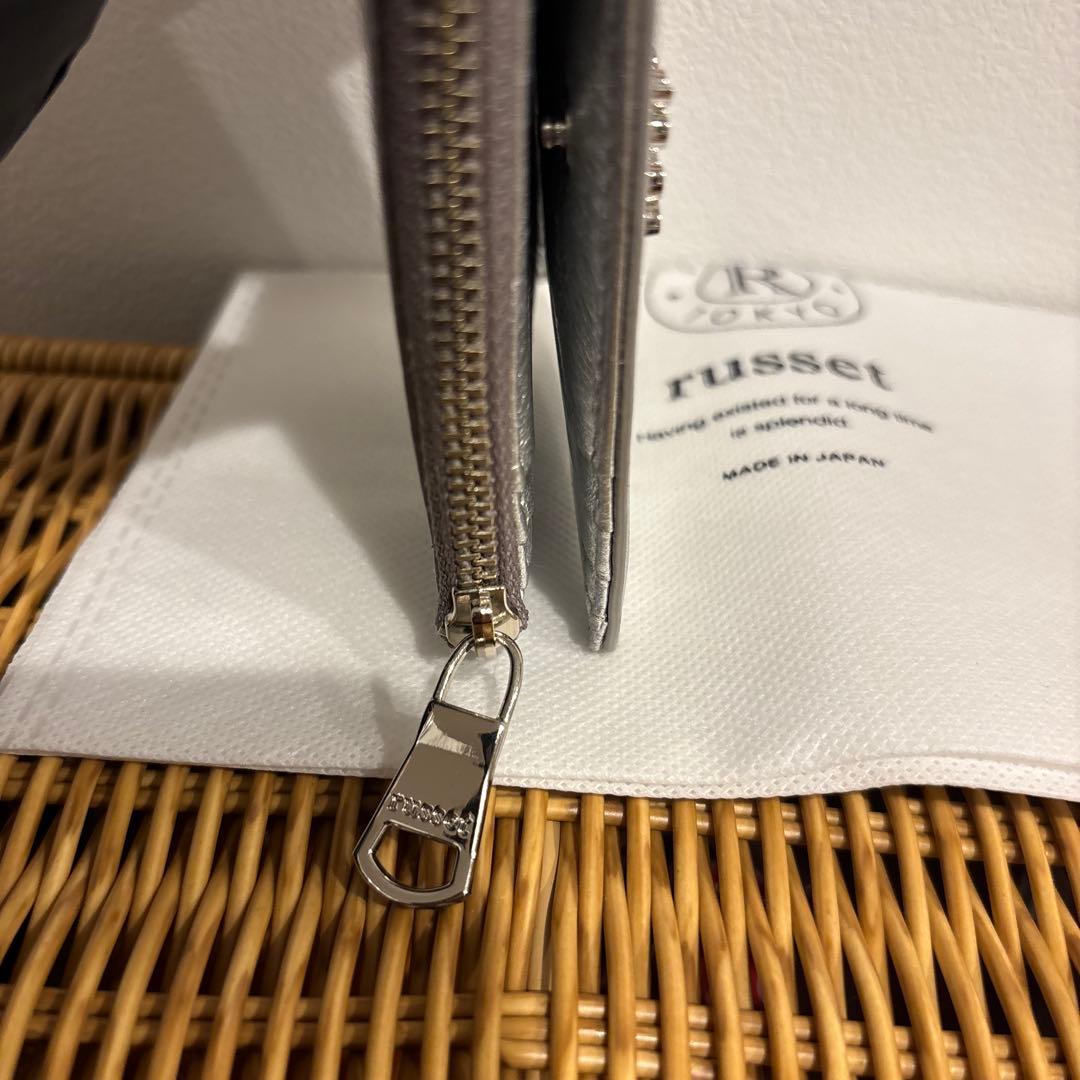 russet ラシット　ミニモノグラムプレートハーフウォレット　シルバー