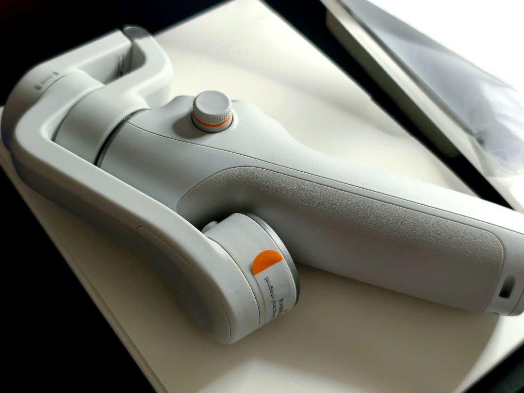 DJI Osmo Mobile 6 プラチナグレー 専用ケース付き