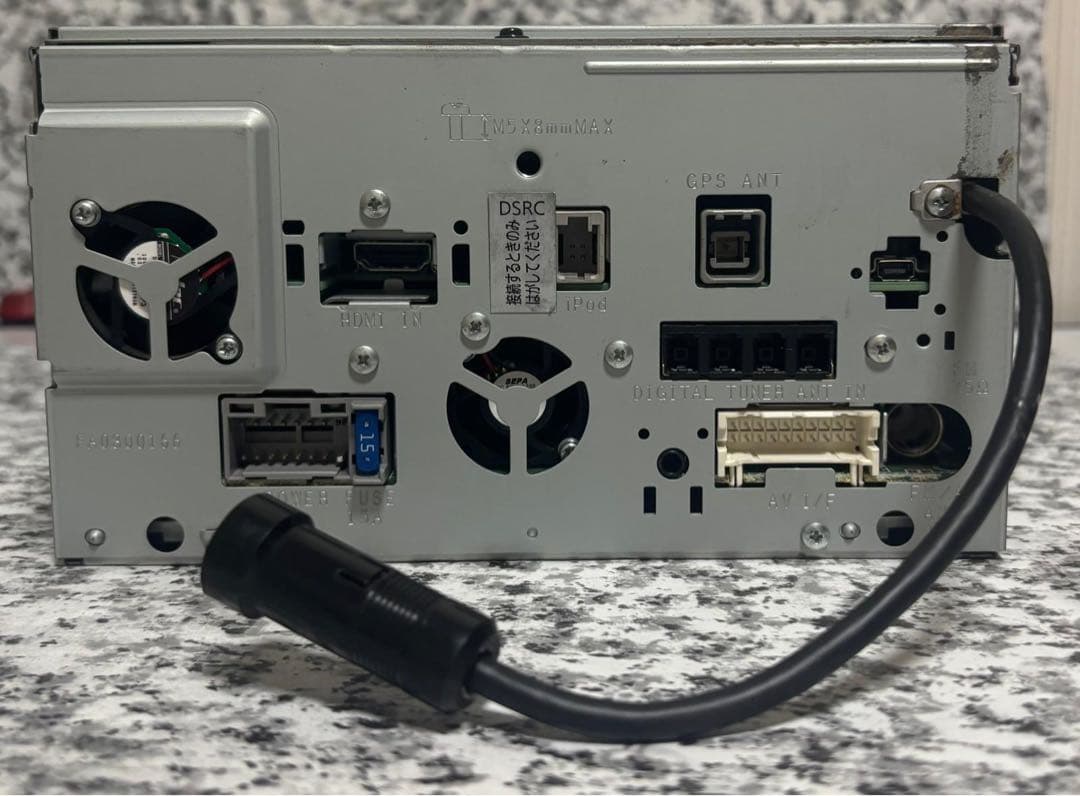 パナソニックCN-RS02D HDMI/TV(新しいGPSとTVアンテナ付属