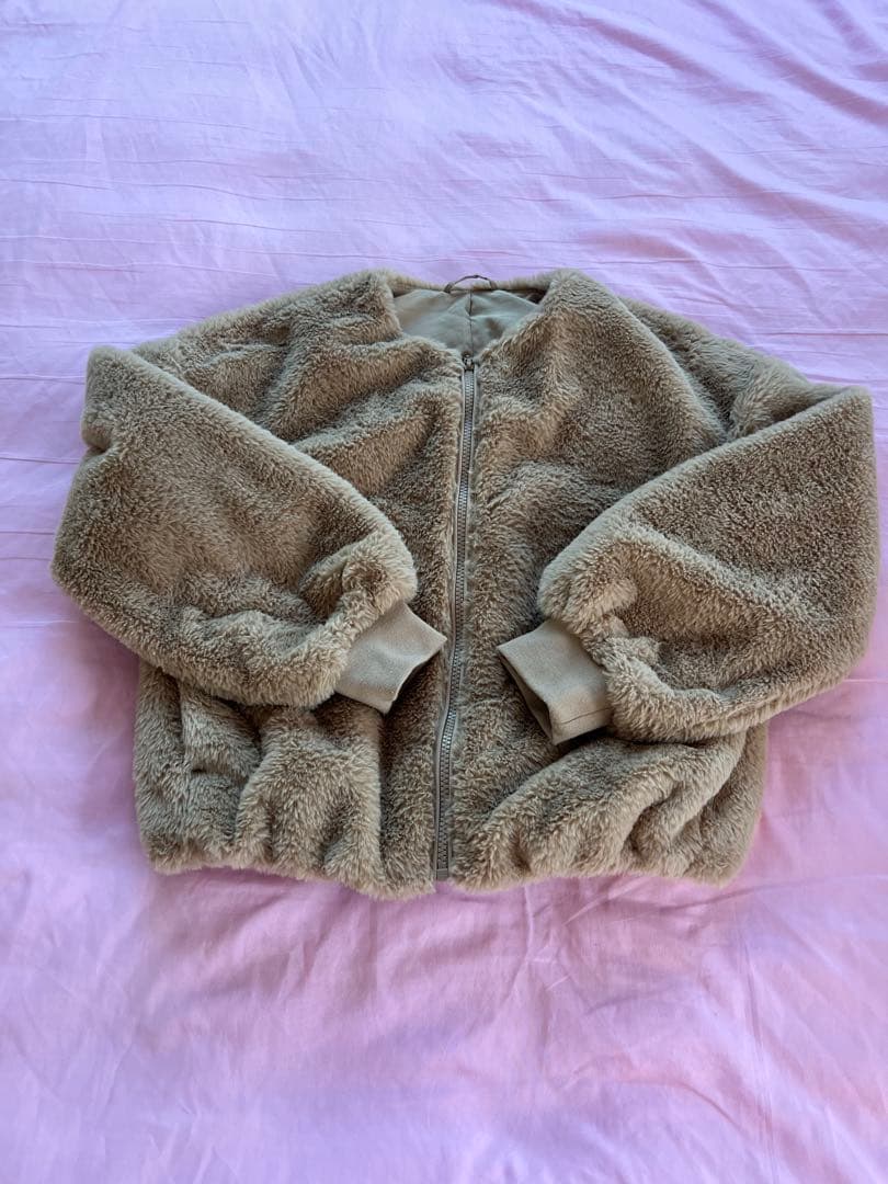 りー　女の子　150サイズ　秋冬　アウター　トップス　ショーパン　パーカー