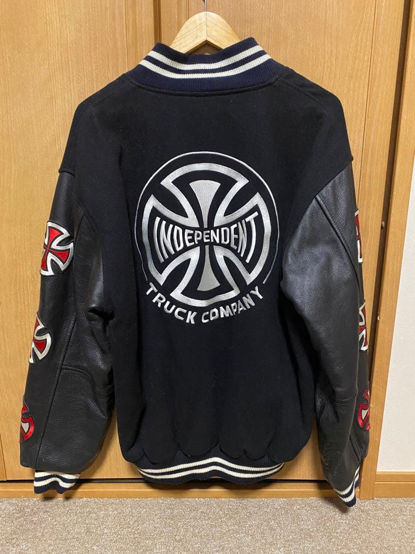 INDEPENDENT スタジャン ブラック