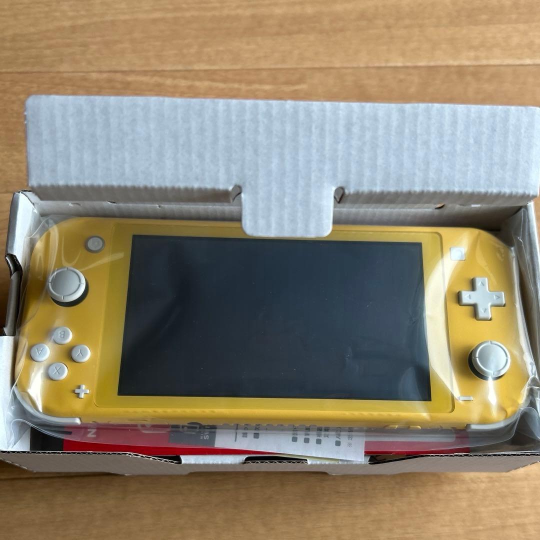 任天堂Switch Lite イエロー本体 充電器 保証書付