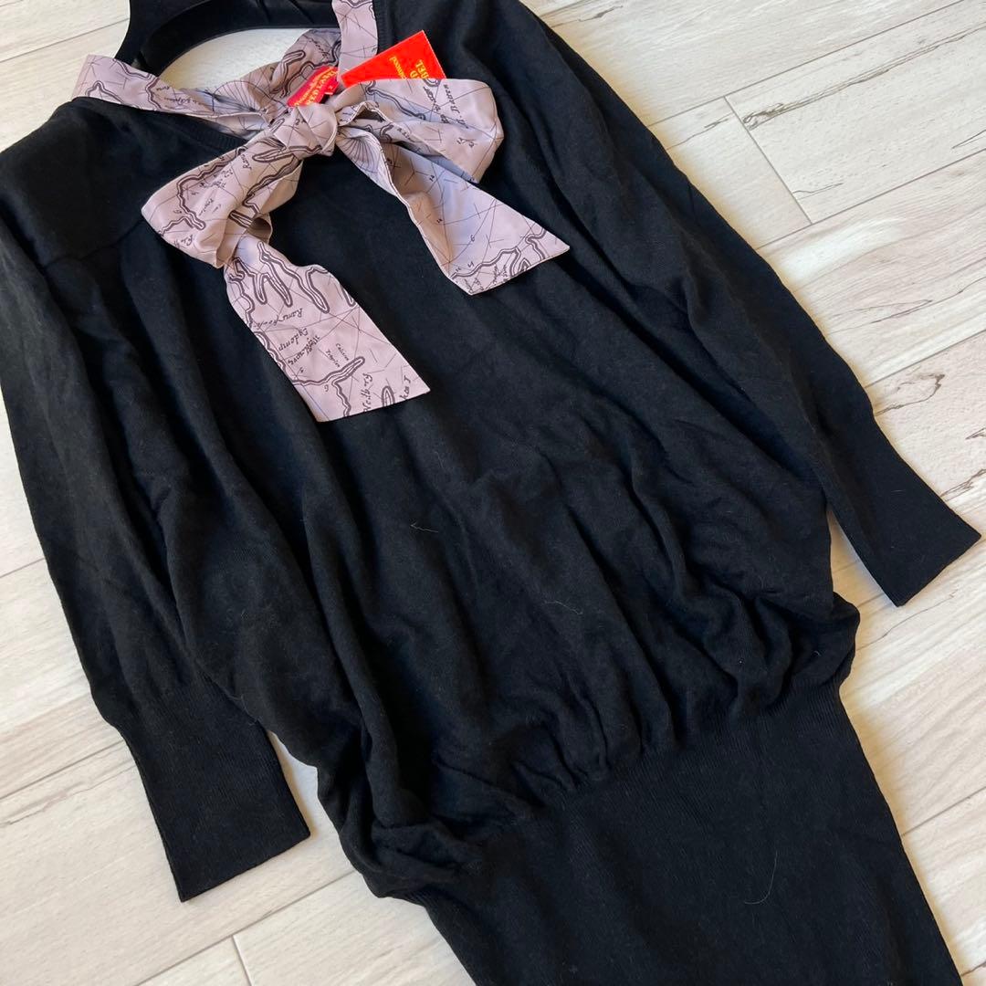 タグ付き　ヴィヴィアンウエストウッド　ニットワンピース　ボウタイ　リボン　膝丈