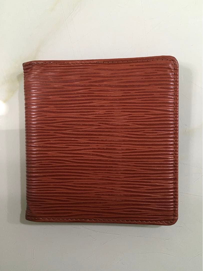Louis Vuitton エピ　二つ折り札カード入れブラウン