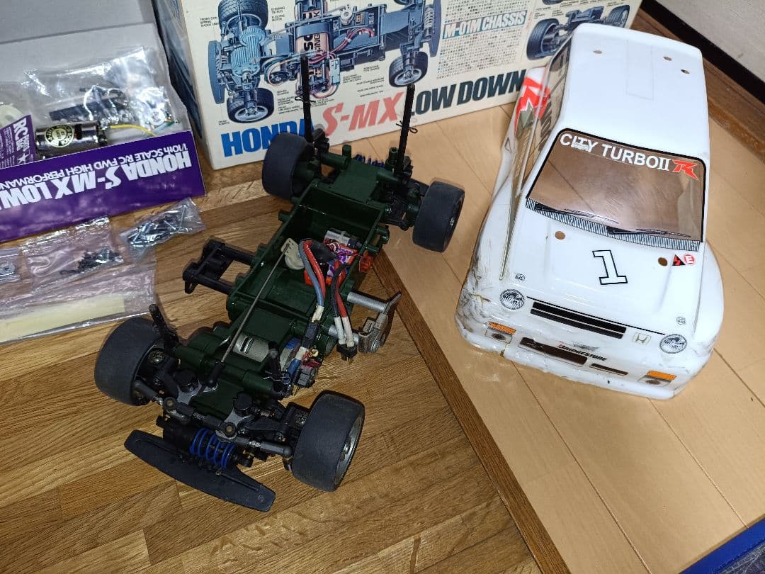 当時物！タミヤ TAMIYA 未塗装 S-MX ボディ M01シャーシセット