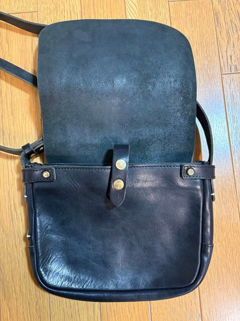 値下げしました SLOW スロウ ショルダーバッグ ブラック