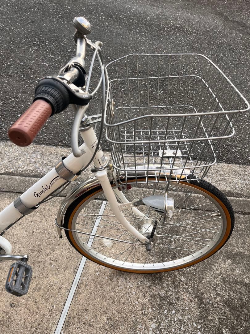 24インチ自転車(前面バスケット付)　ホワイト