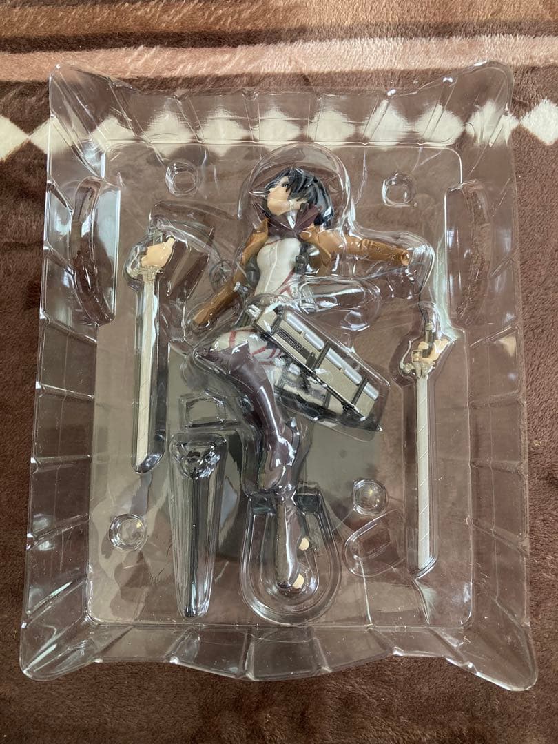 進撃の巨人 プレミアムフィギュア ミカサ リヴァイ