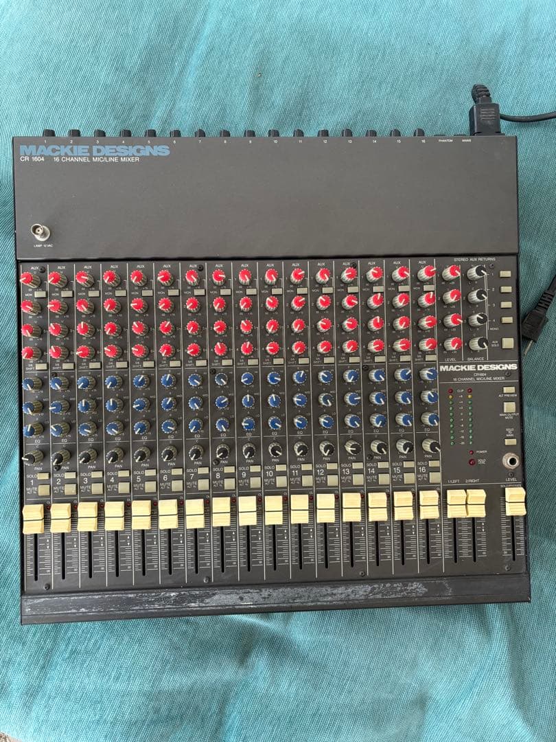 y*m様 【耳付き】MACKIE CR-1604 16ch アナログミキサー