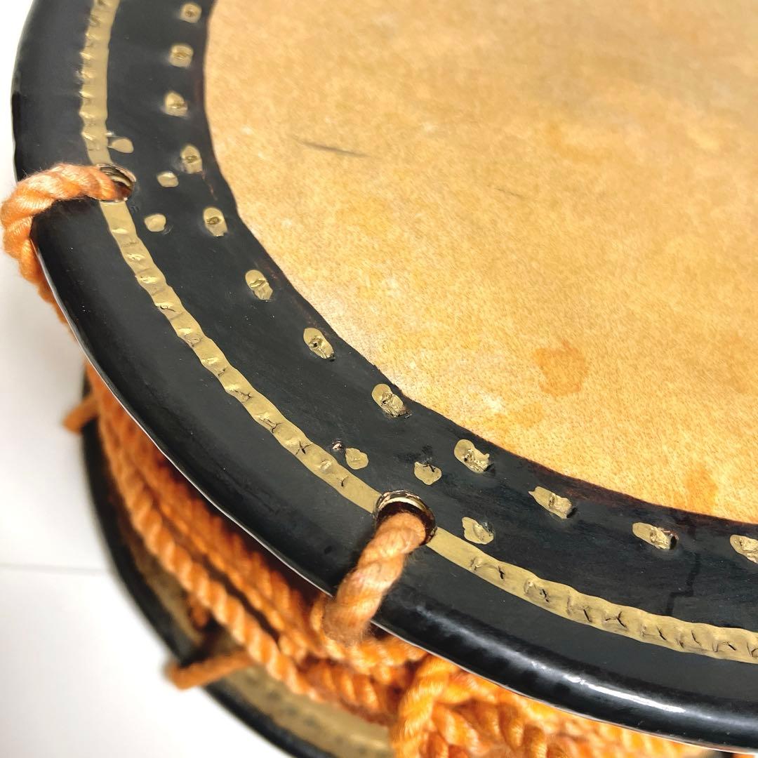 【美品・締め太鼓】　和太鼓 34.5cm×17cm 打楽器　和楽器　台座　金彩