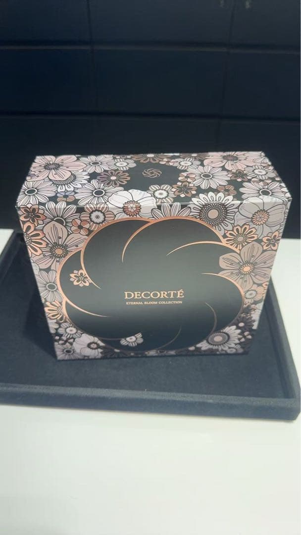 コスメデコルテ ETERNALBLOOM COLLECTION クリスマスコフレ