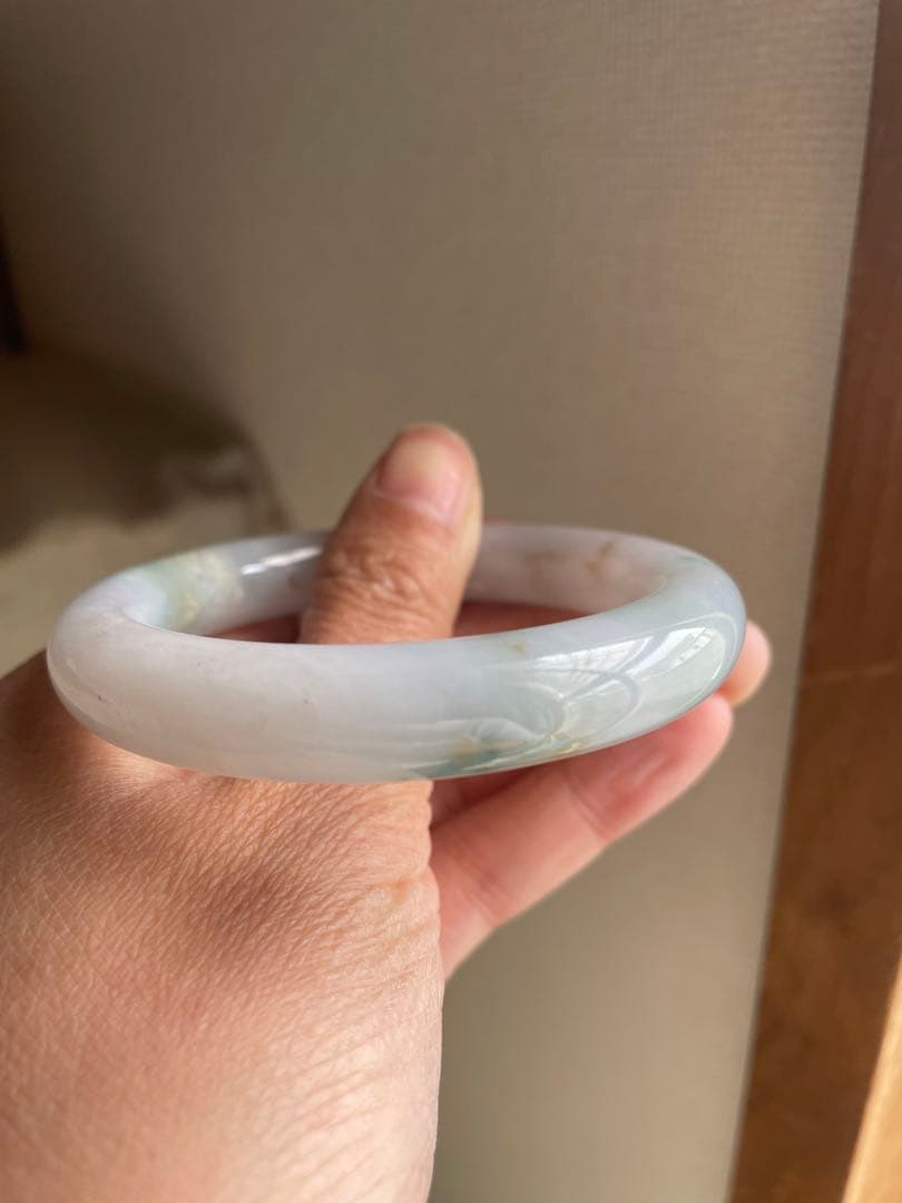 新入荷 ミャンマー 翡翠バングル 氷糯 55-57