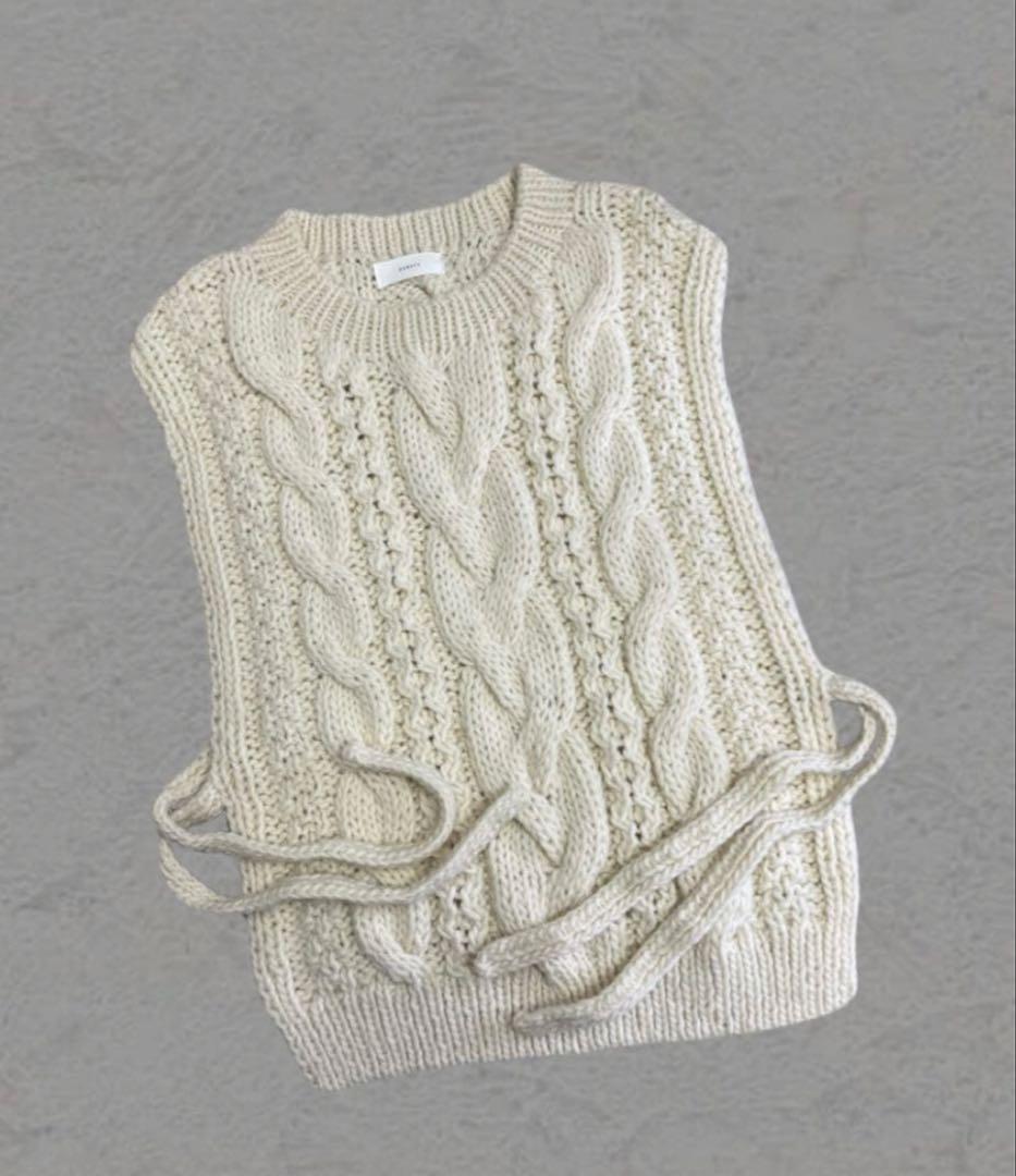 【専用】かぐれ　ペルーアランニットベスト