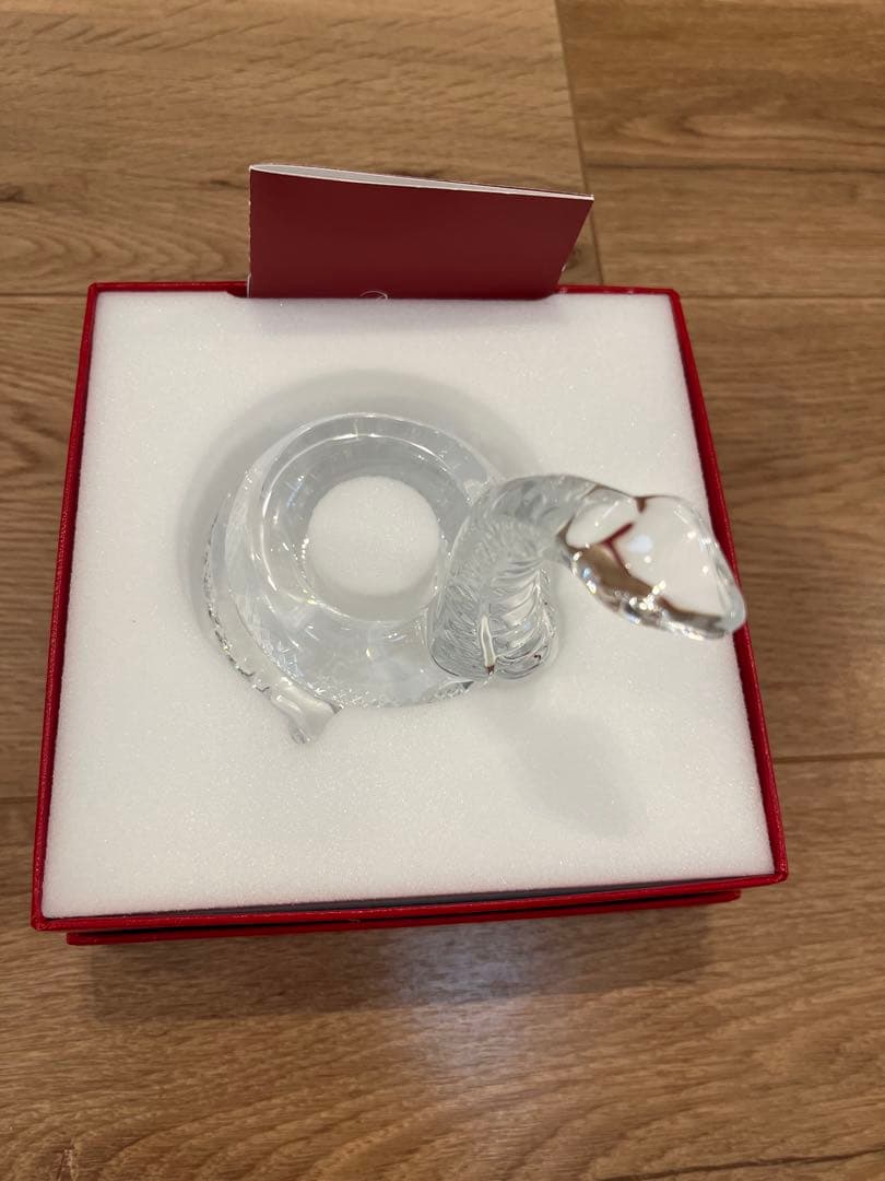 新品　Baccarat クリスタル 蛇の置物　干支