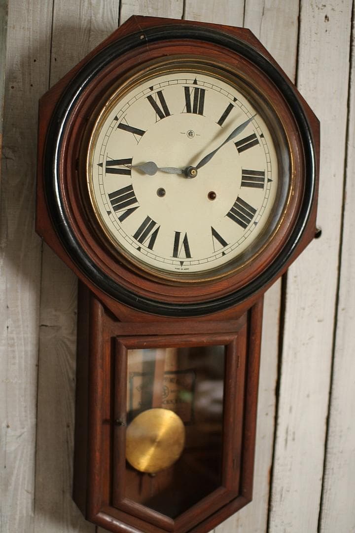 愛知時計製　古い掛時計　八角時計　高さ　82.5㎝