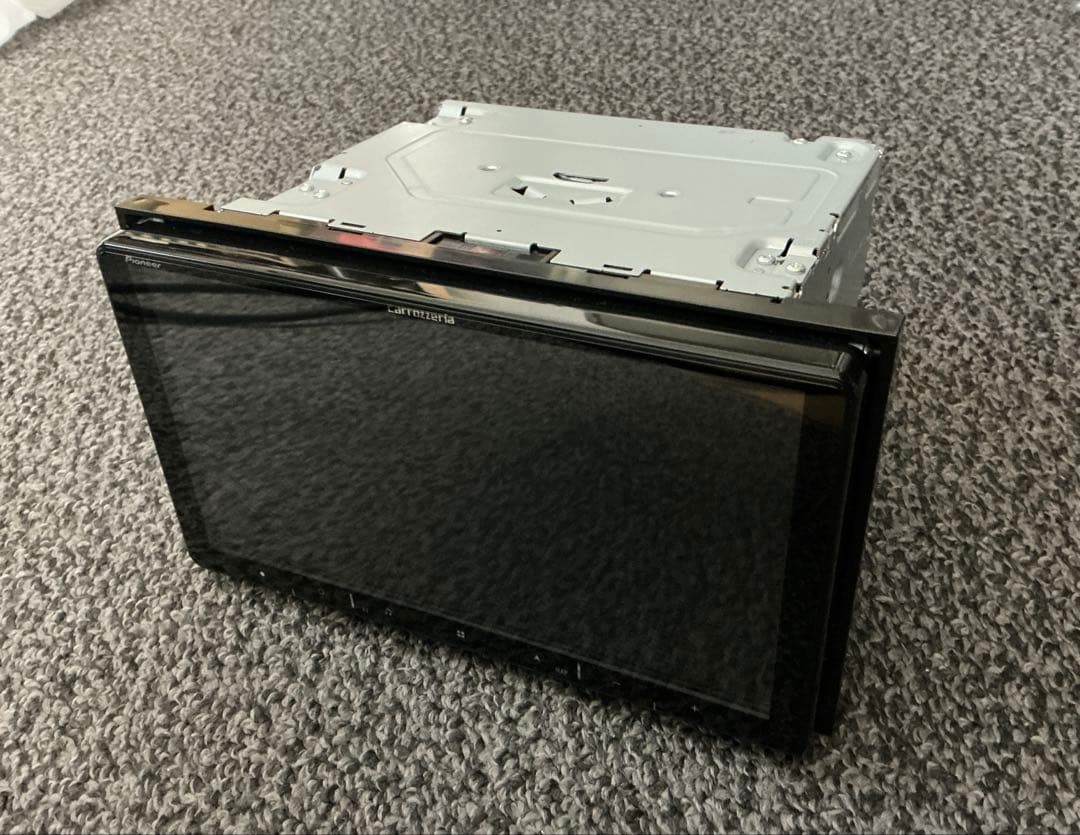 楽ナビ AVIC-RQ720 9インチ大画面