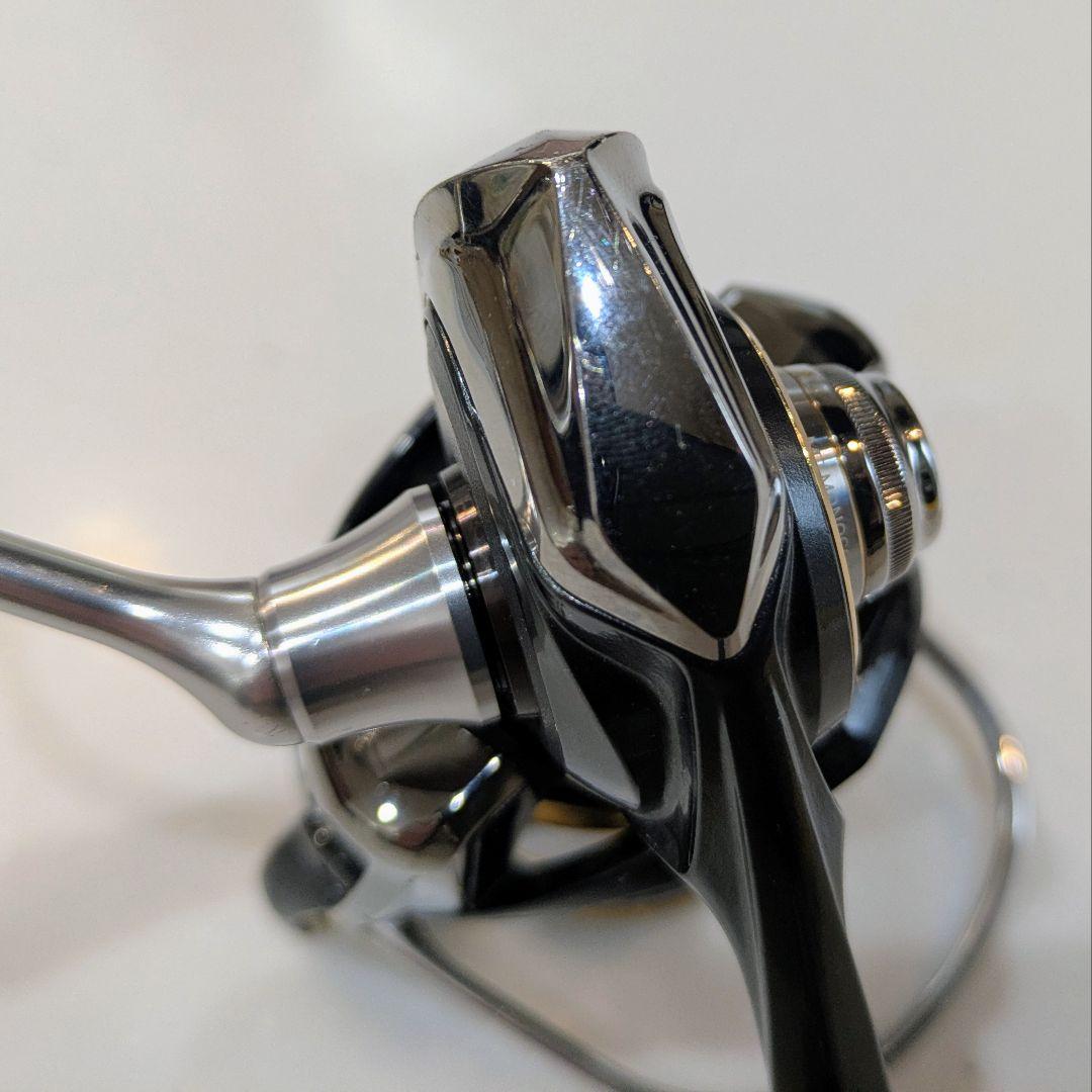 ダイワ　20ルビアスFC LT 2500S-XH クイックドラグノブ