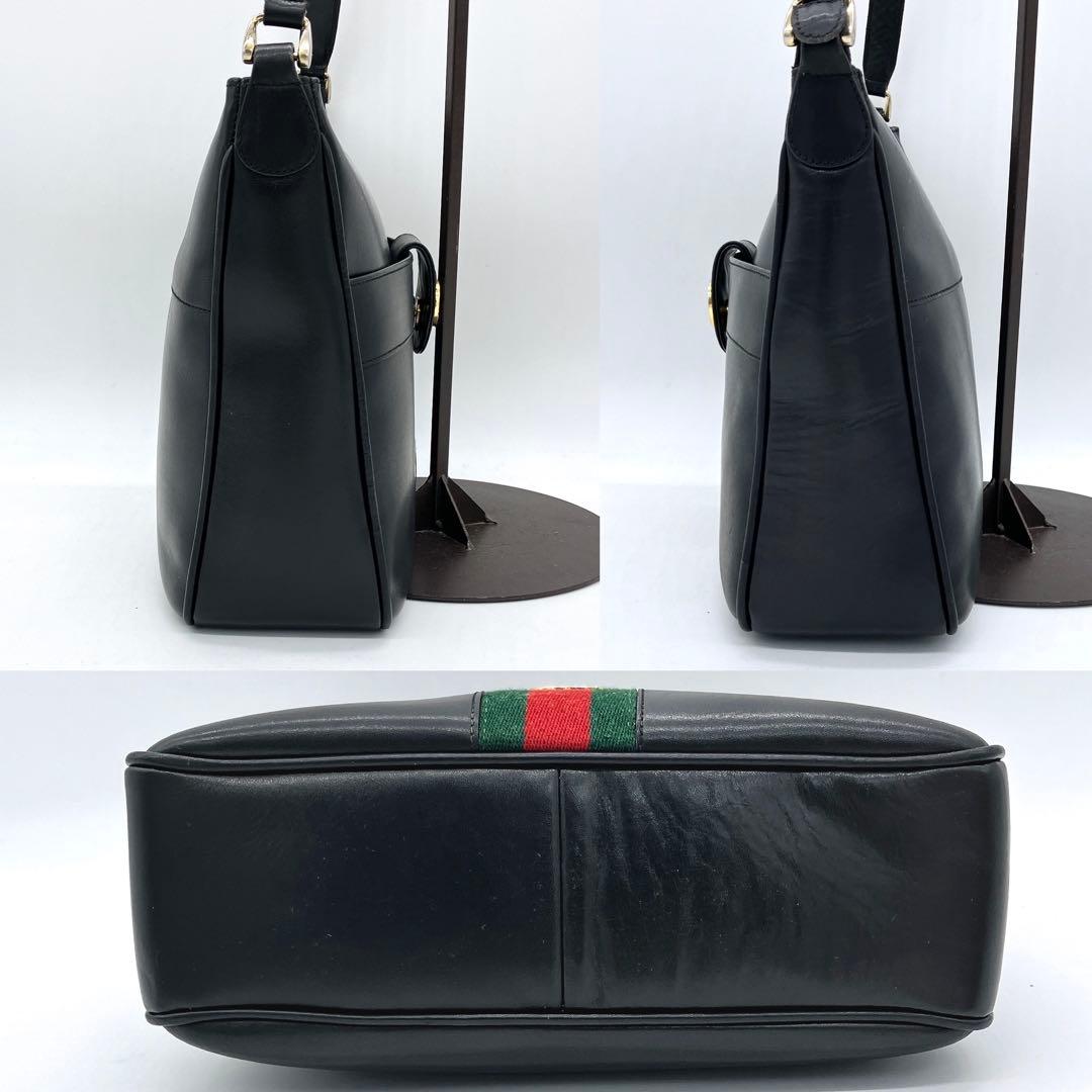【GUCCI】ショルダーバッグ　シェリーライン　インターロッキング　レザー　黒色