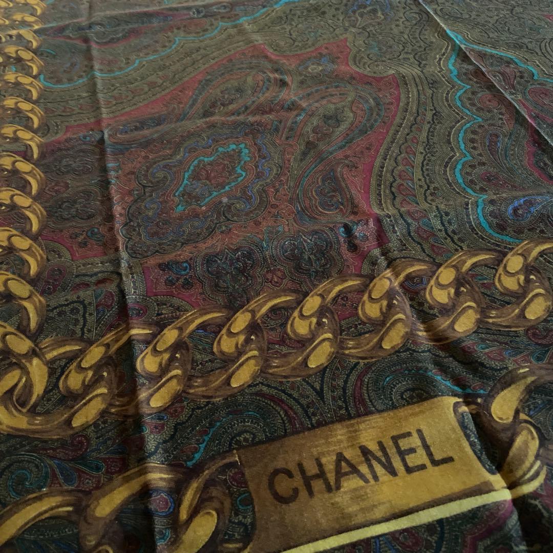 シャネルのスカーフ