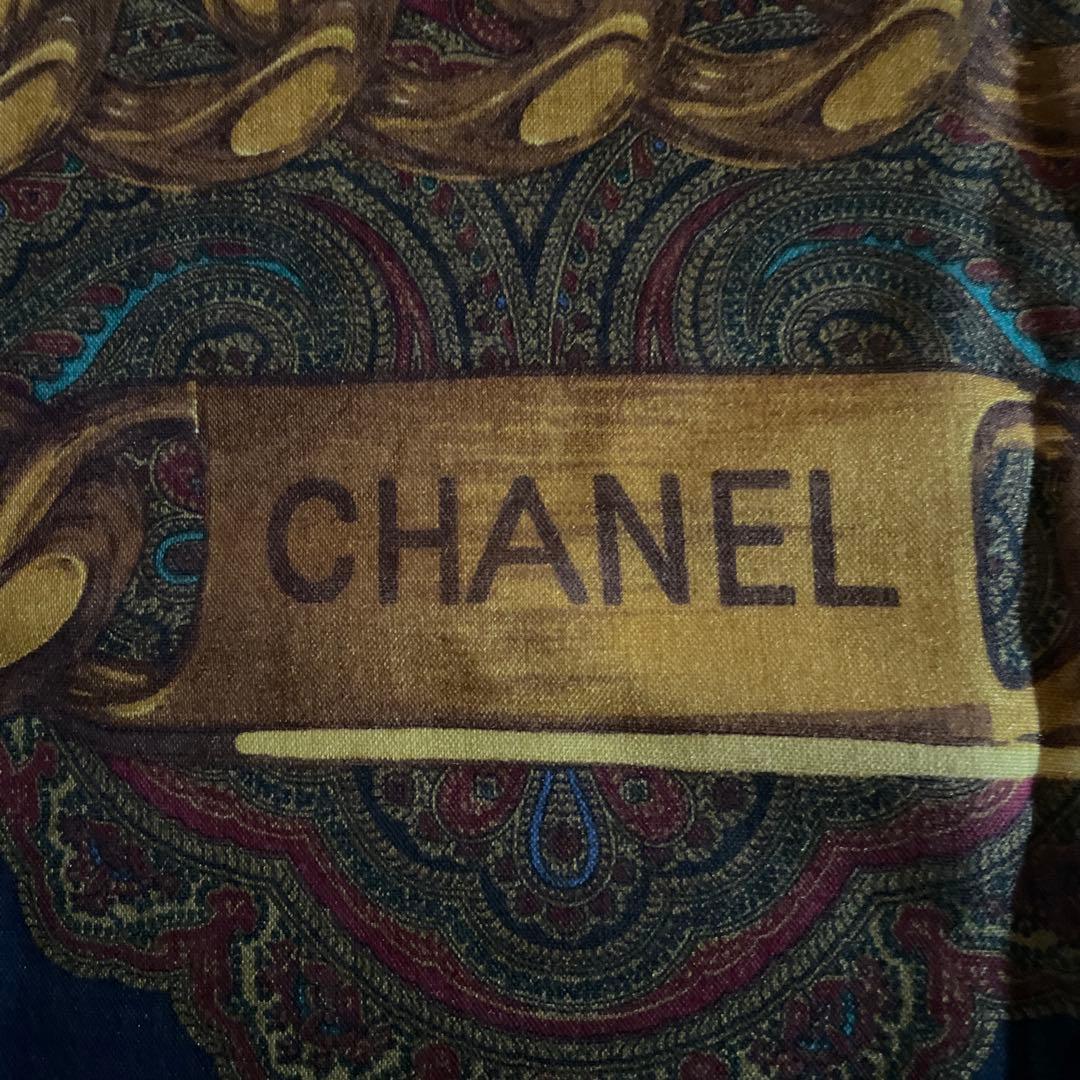 シャネルのスカーフ