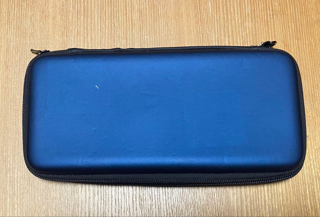 ニンテンドーSwitch +カセット3つ +キーボード＋コントローラー