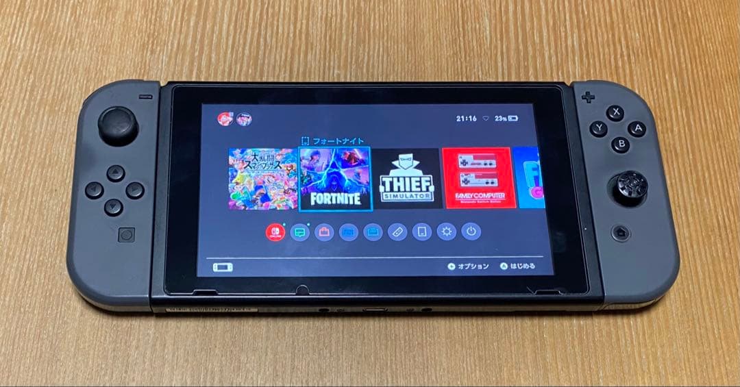 ニンテンドーSwitch +カセット3つ +キーボード＋コントローラー