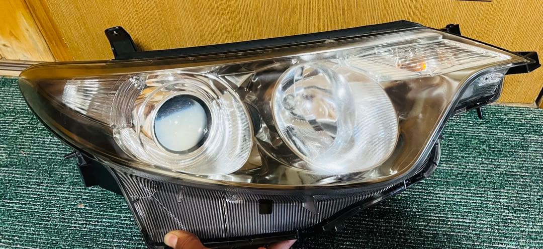 エスティマ 前期 HID 右左 ヘッドライト セット レベ付き グリーンメッキ