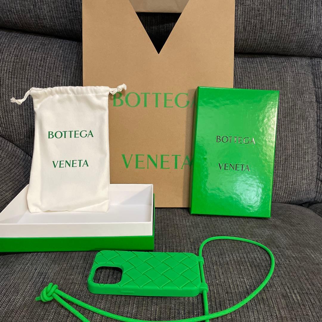 新品　Bottega Veneta iPhone13pro ケース　代表色