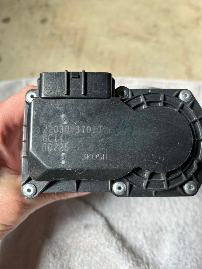 スロットルボディ　エアフローセンサー　イグニッションコイル　セット　トヨタ