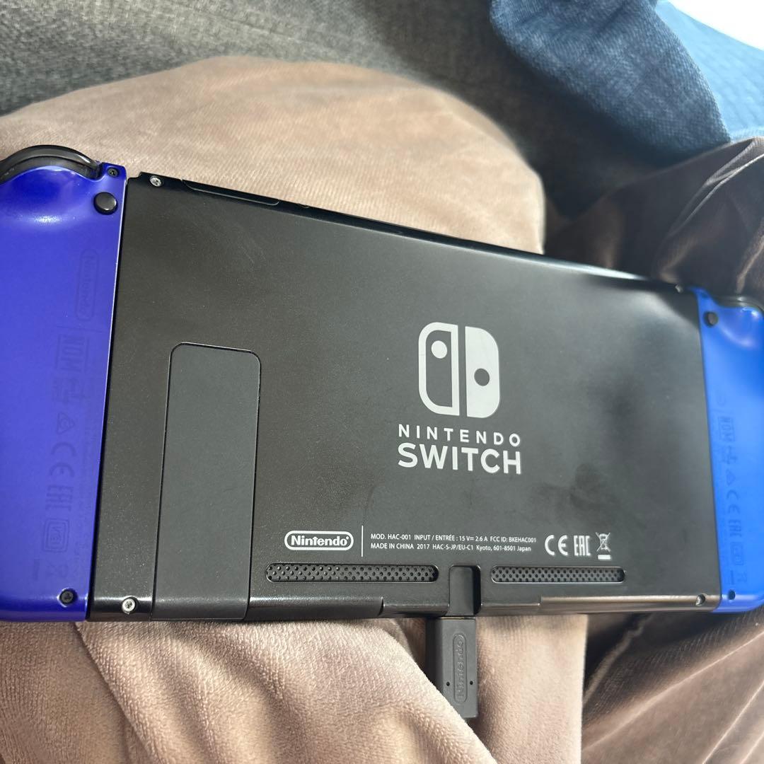 任天堂 Switch 2017年 本体のみ ジョイコンに問題あり
