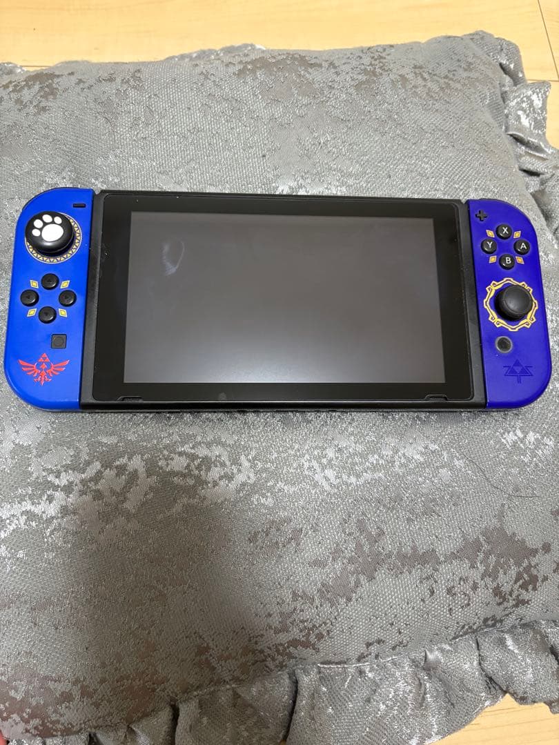 任天堂 Switch 2017年 本体のみ ジョイコンに問題あり