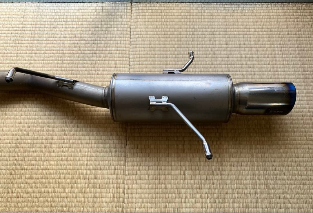 ガナドールレーシングチタンマフラー フォレスターSF5 超軽量3.7kg