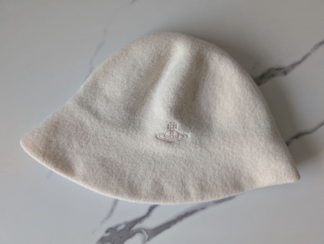 Vivienne Westwood ワンポイントORBクロッシェ