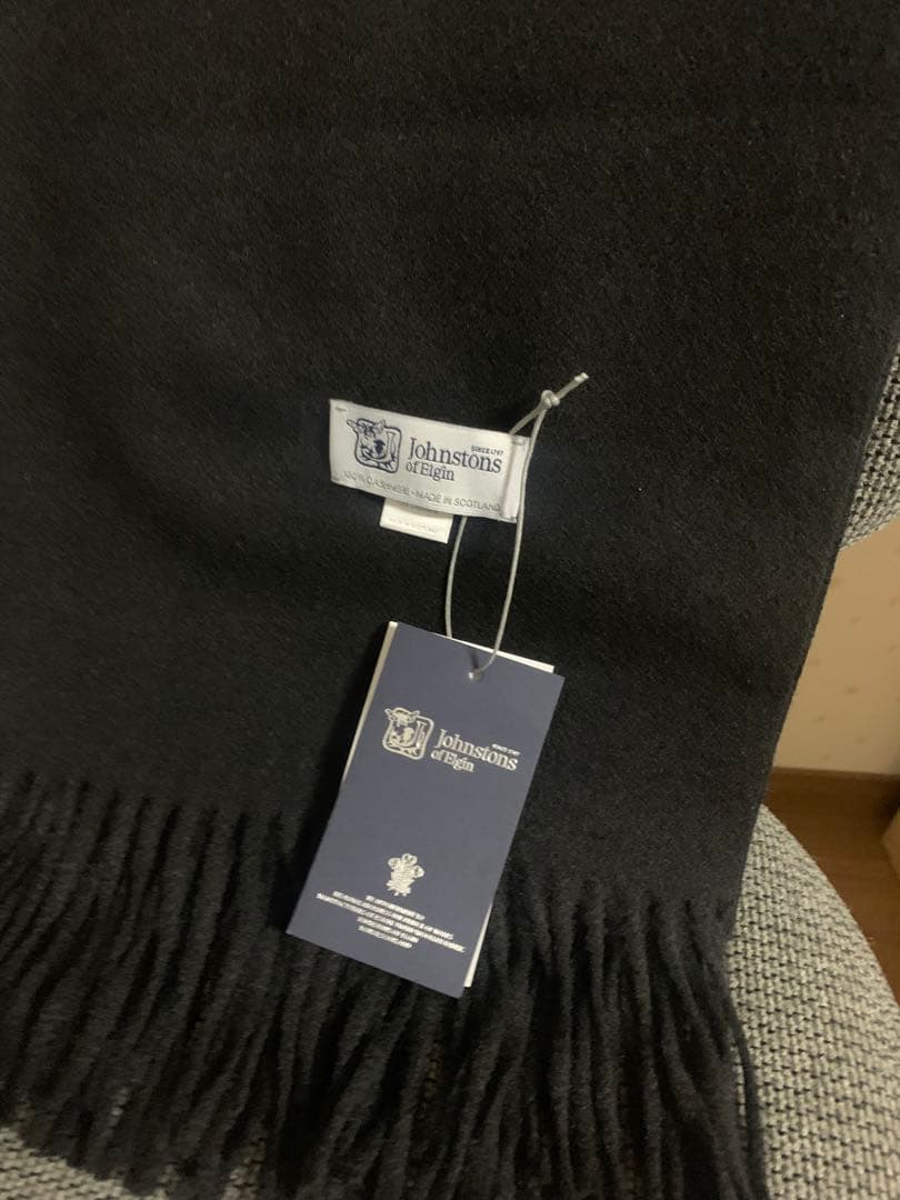 ひ*こ様 ジョンストンズ スカーフブラック 大判ブラック カシミヤ ストール