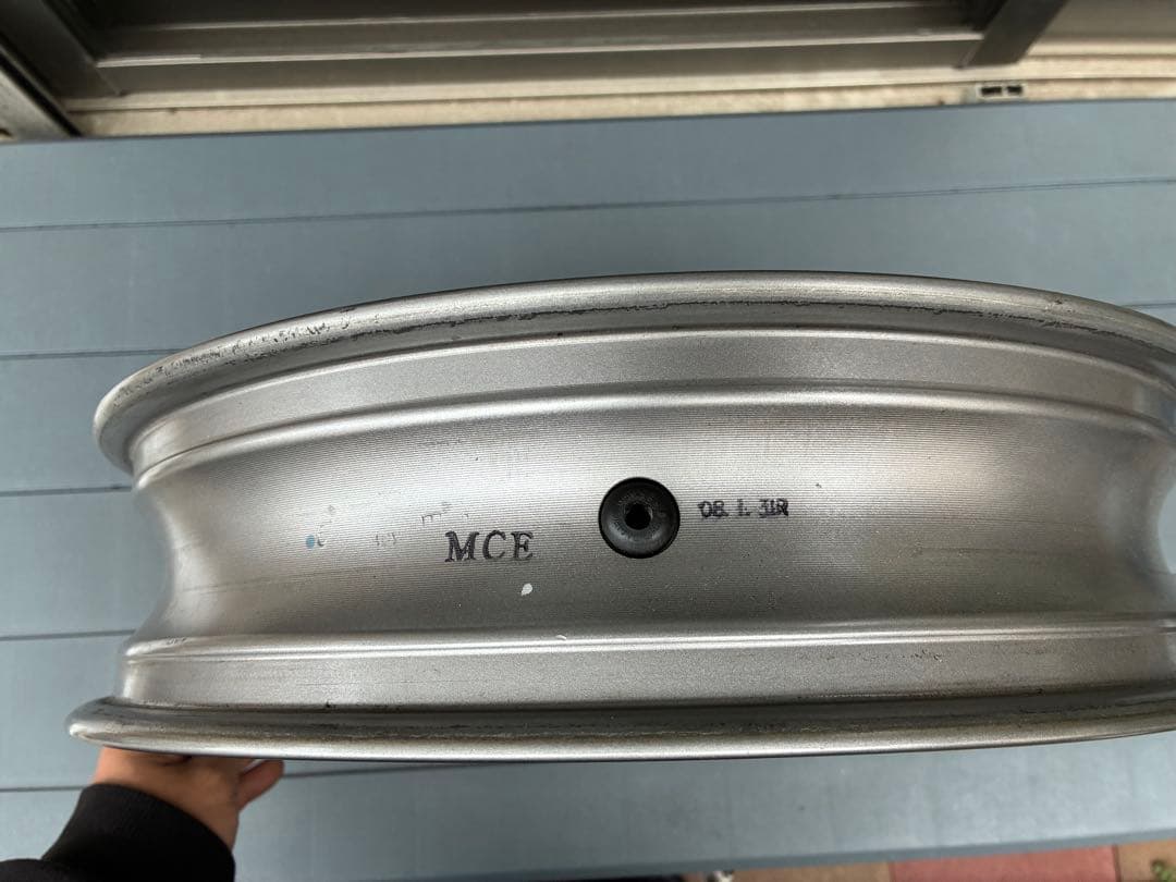 cb400sf nc39.nc42 純正フロントホイール