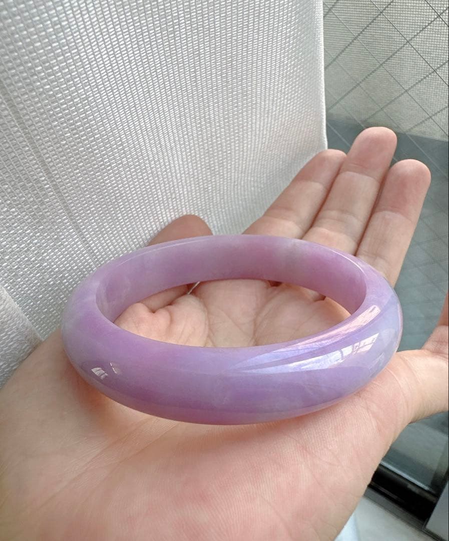 紫翡翠　ラベンダー　ヒスイのバングル