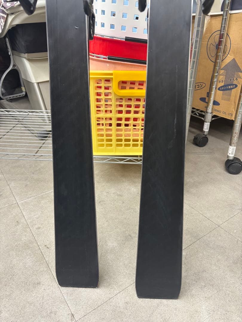 ARMADA ARY 86 & ATOMIC X9 スキー板セット