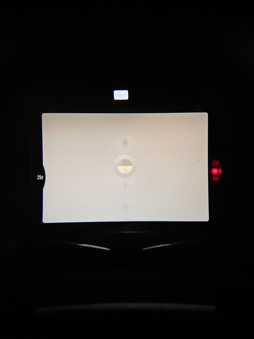 美品 ニコン NEW FM2 シルバーフィルムカメラ モルト新品交換済 B577