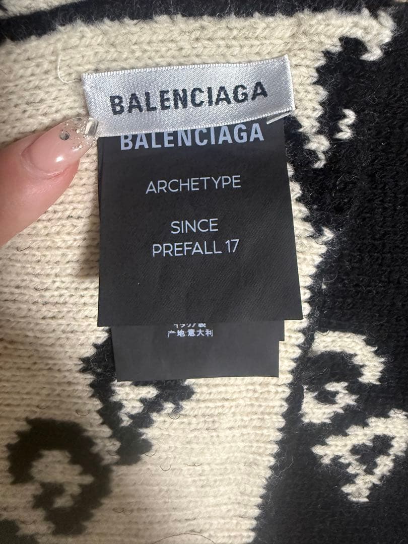 BALENCIAGA ARCHETYPE マフラー 黒/白
